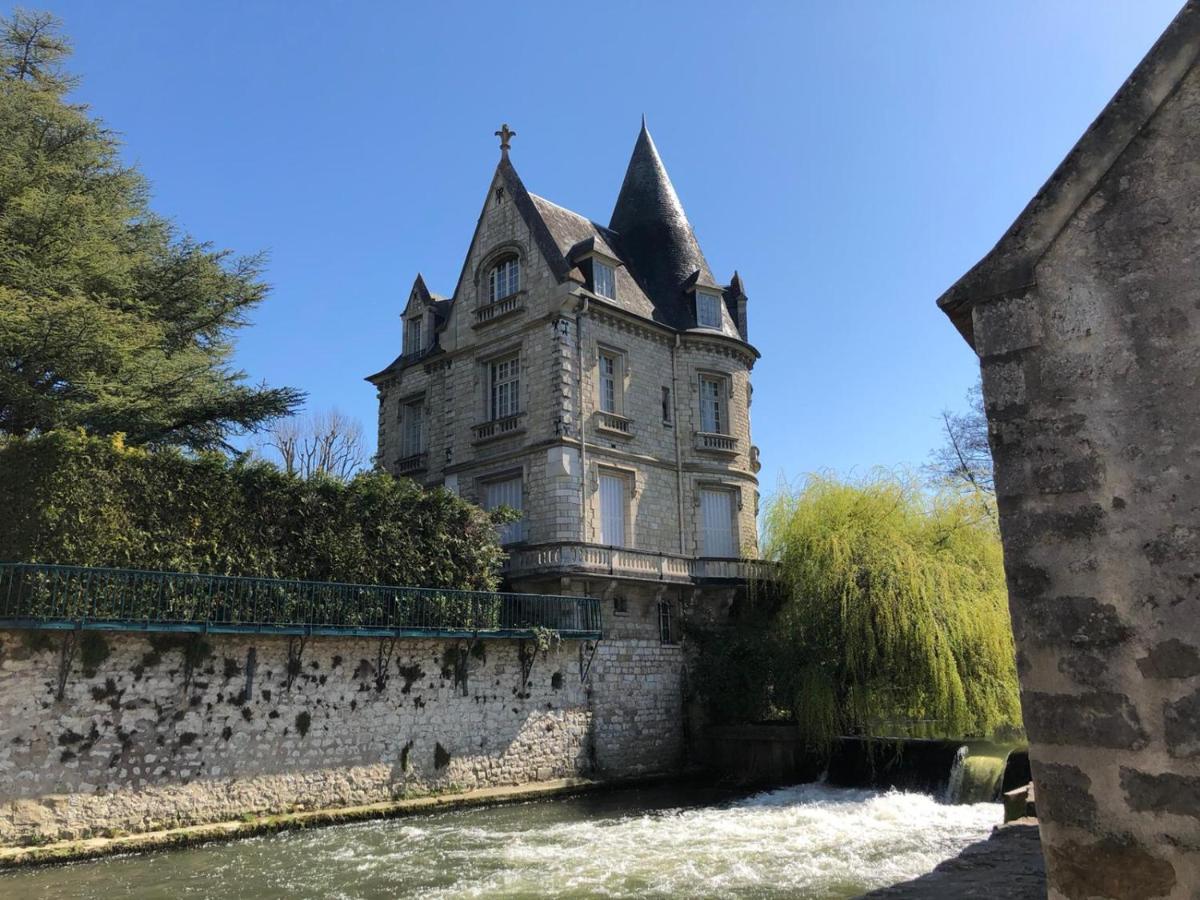 Apartamento Deux Pieces Terrasse Moret-sur-Loing Exterior foto