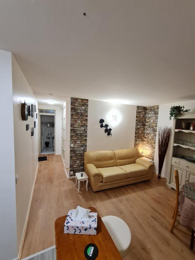 Apartamento Deux Pieces Terrasse Moret-sur-Loing Exterior foto