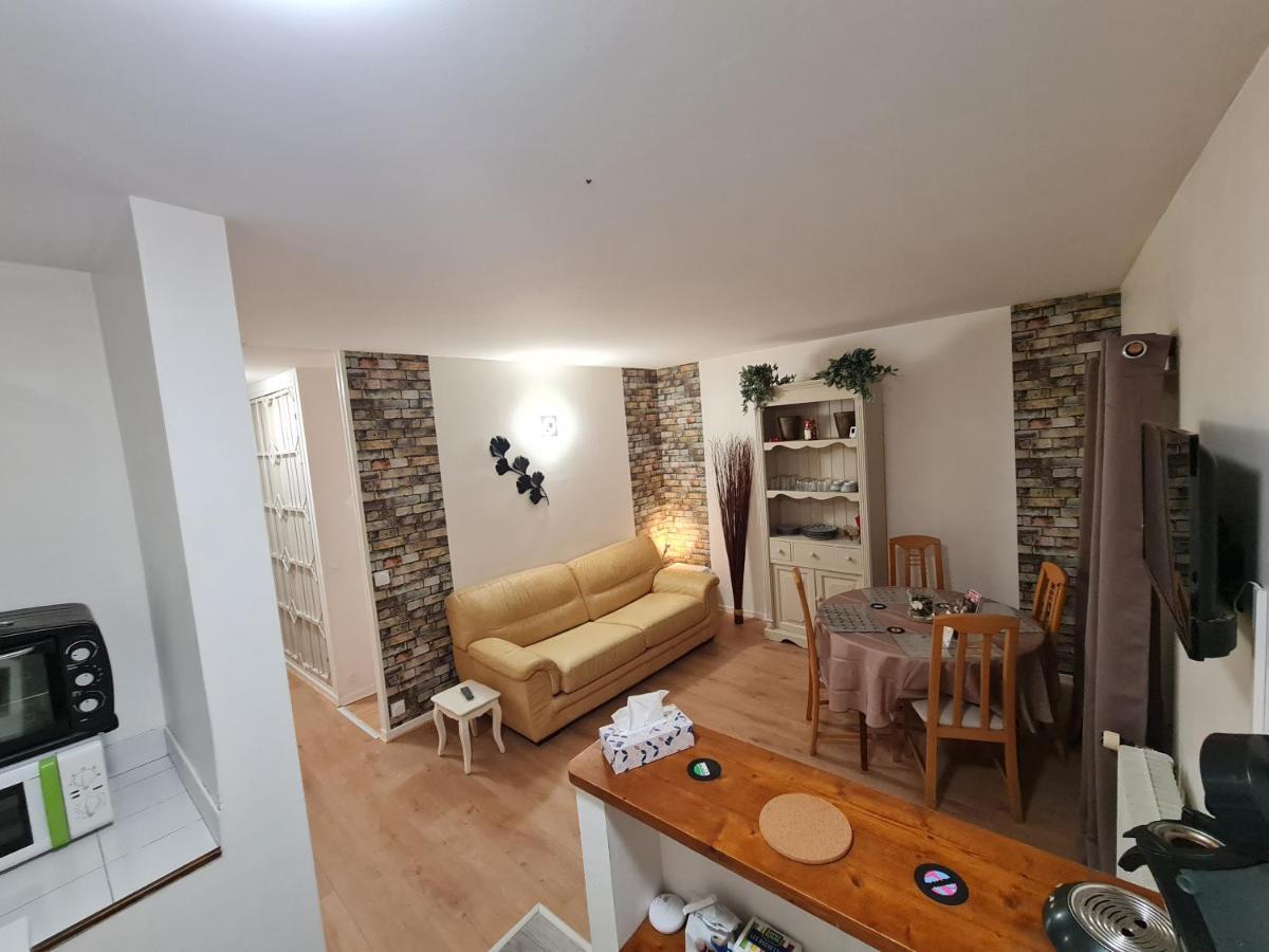 Apartamento Deux Pieces Terrasse Moret-sur-Loing Exterior foto